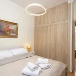 King George 32 Luxury *