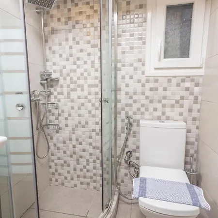 King George 32 Luxury شقة سالونيك