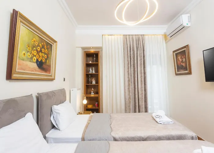 King George 32 Luxury * Салоники